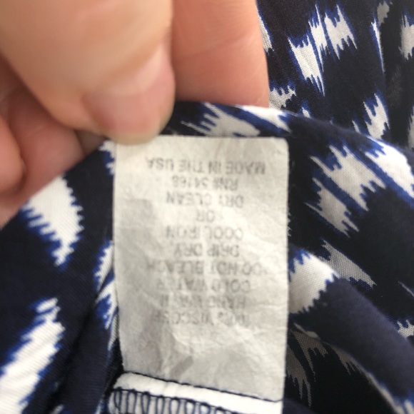 Elliott Lauren Ikat Print Blouse Navy & White Sz 6 - Picture 10 of 13